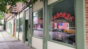 3 SABORES - Newburgh