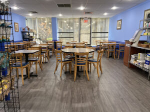 600 Cafe & Grill - Great Neck