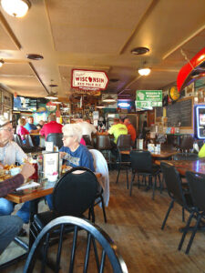 8th Street Restaurant & Saloon - Medford