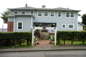 A Harbor View Inn - Aberdeen