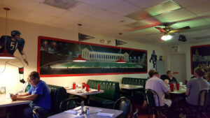 Aces Chicago Pizza - Mayfield
