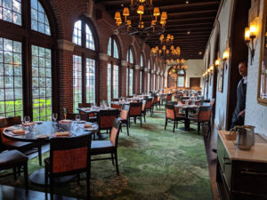 American Bounty Restaurant - Hyde Park