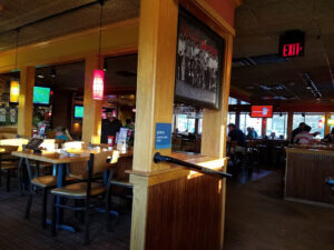 Applebee's Grill + Bar - Charleston