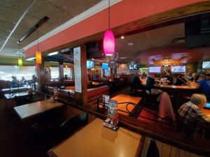 Applebee's Grill + Bar - Commerce