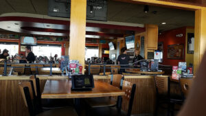 Applebee's Grill + Bar - Minot