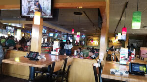 Applebee's Grill + Bar - Salinas