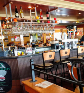 Applebee's Grill + Bar - Medford