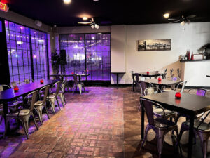 Aromas Restaurant - Fresno