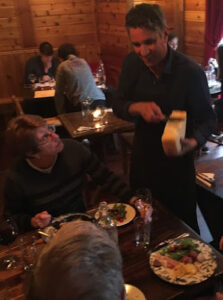 Au Chalet - New Haven
