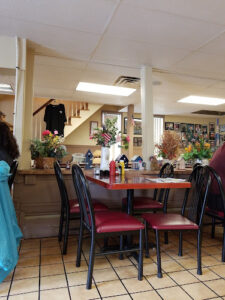 Aunt Jennie's Diner - Gap