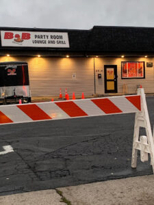 B&B LOUNGE & GRILL - Dayton