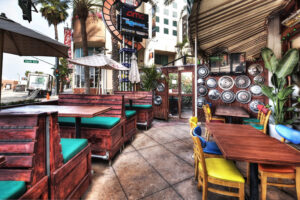 Barney's Beanery Burbank - Burbank