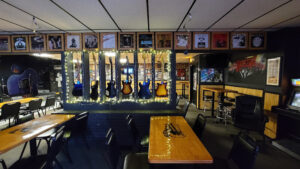 Bemo's Bar - Bay City
