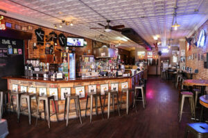 Bennie's Pizza Pub - Belleville