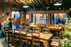 Betty's Pie Whole Saloon - Encinitas