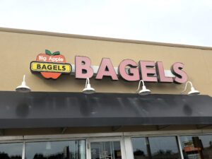 Big Apple Bagels - Saginaw