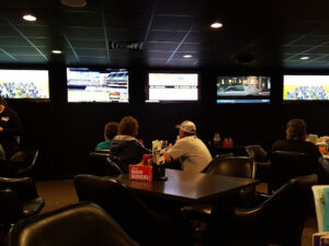 Big Red Restaurant & Sports Bar - Fremont - Fremont