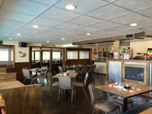 Bobbers Restaurant At Alhonna Resort - Lake Ozark