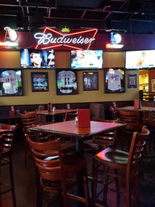 Boston's Restaurant & Sports Bar - Fontana