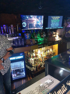 Bottoms Up Tiki Lounge - Bellflower