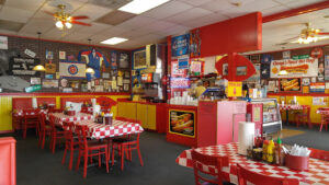 Bruce's Chicago Grill & Dog House - Largo