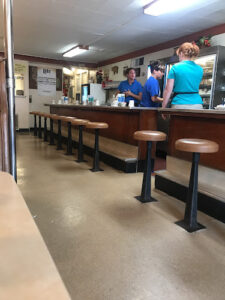 Bud's Restaurant - Defiance