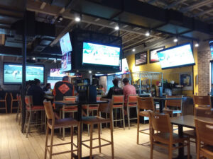 Buffalo Wild Wings - Hanford
