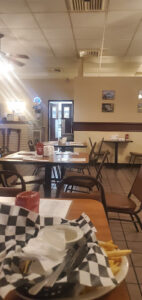 Cafe 21 and Banquet Room - De Soto