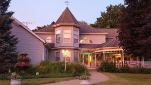 Cameo Rose Victorian Country Inn - Belleville