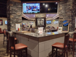 Canyons Sports Grill - Hinton