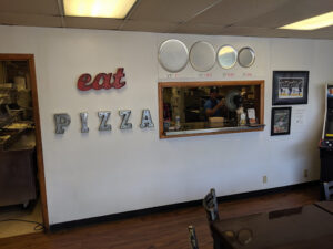 Carlucci's Pizzeria - Powell