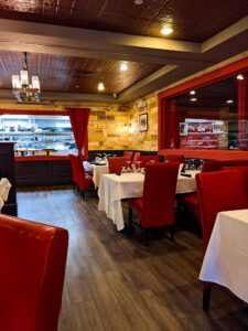 Cast Iron Chef Chop House & Oyster Bar - New Haven