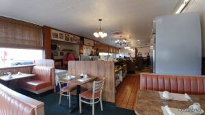 Chris' Restaurant - Lorain