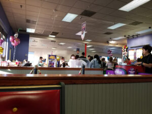 Chuck E. Cheese - Bell