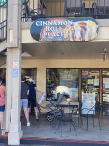 Cinnamon Roll Place - Kihei