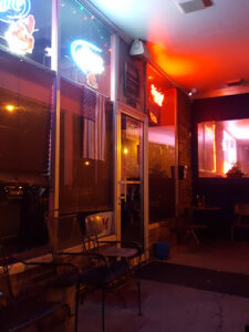Circle Lounge - Willoughby