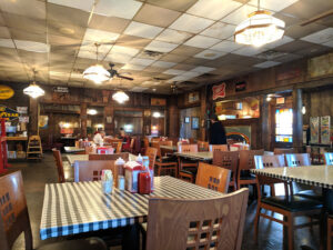 Country's Barbecue - Auburn