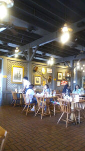 Cracker Barrel Old Country Store - Dunn