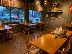 Cracker Barrel Old Country Store - Lake Park