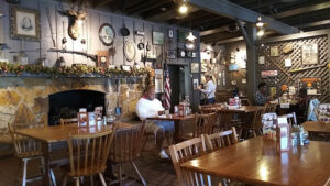 Cracker Barrel Old Country Store - Deerfield Beach