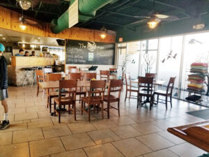 Creve Coeur Lakehouse Bar & Grill - St. Louis