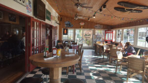 Crossroads Restaurant & Bar - Mundelein