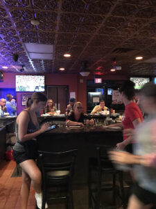 Crosstown Pub & Grill Naperville - Naperville