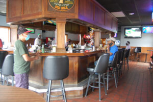 Cruise Inn Sports Bar & Grill - Cincinnati