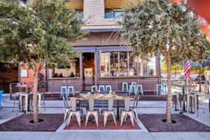 Curbside Eatery & Drinkery - La Mesa