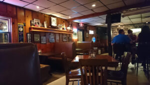 DUGOUT Bar & Grill & Sports & Music - Springfield