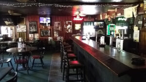 Dana's Crossroads bar and grille - Brooksville