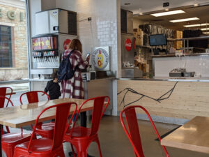 Dave's Hot Chicken - Naperville