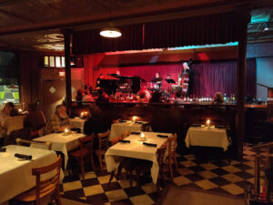 Dee Felice Cafe - Covington