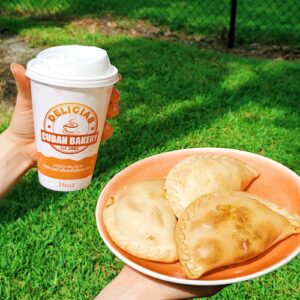 Delicias Cuban Bakery - Lake Worth Beach